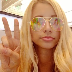 Meet the Posher!💁🏼‍♀️